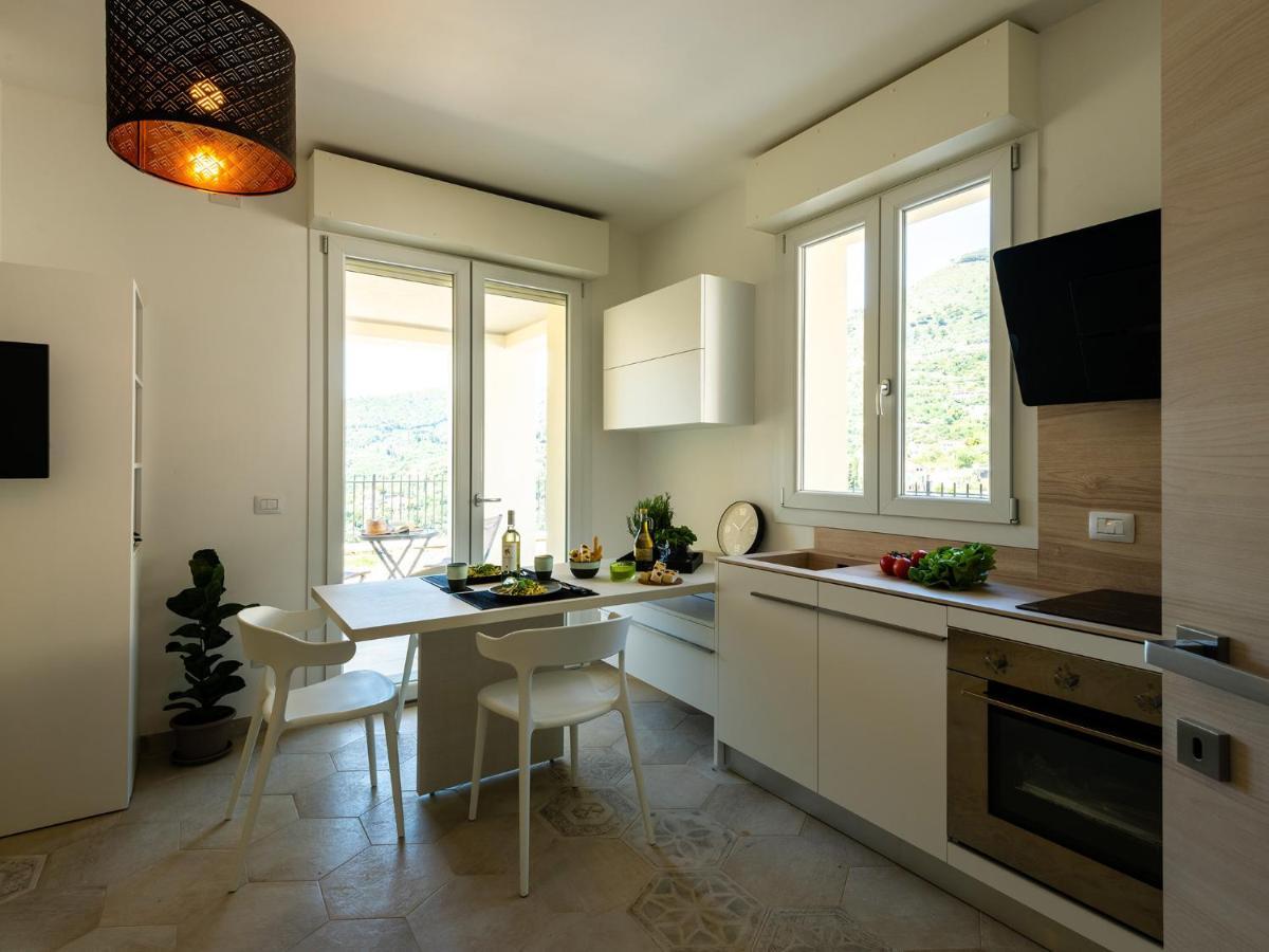 Villa Hanbury With Swimming Pool And Parking In Alassio Dış mekan fotoğraf